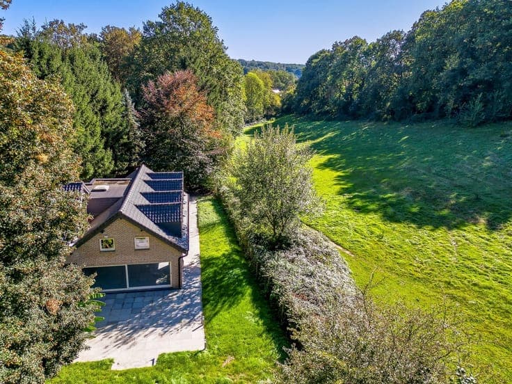 Exceptional property on 21 ares without vis-à-vis.
