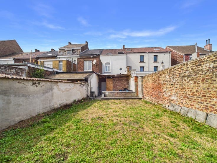 Versatile Mixed-Use Property with GARDEN in La Louvière