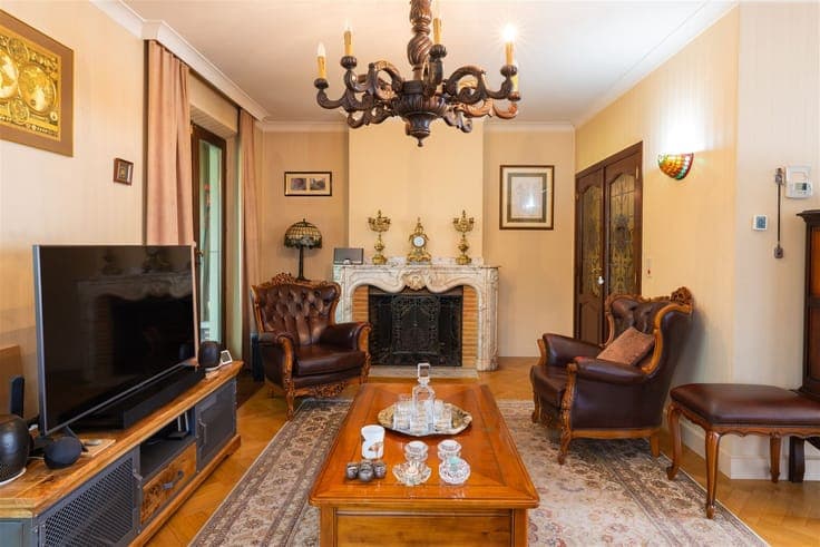 Magnificent three-gabled house in Grimbergen