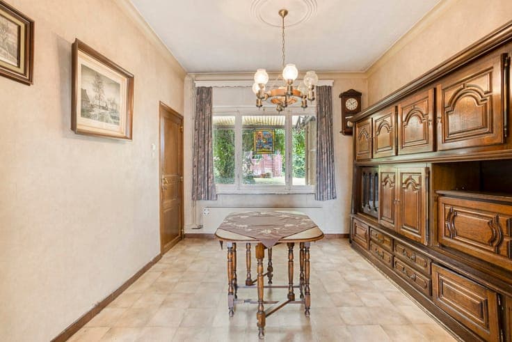 Charming house to renovate with garden in Appelterre