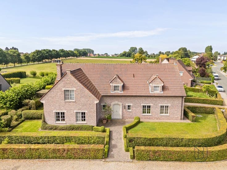 Exclusieve grote villa van 550 m² met een prachtig zicht!