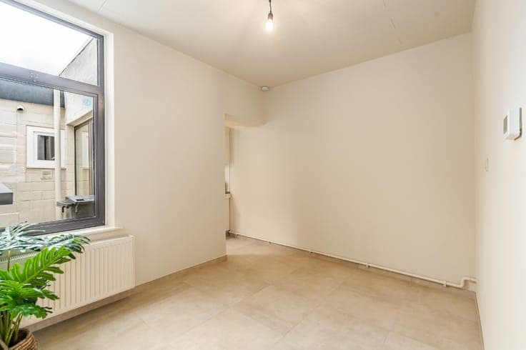 Move-in ready home with 3 bedrooms and terrace in Aalst