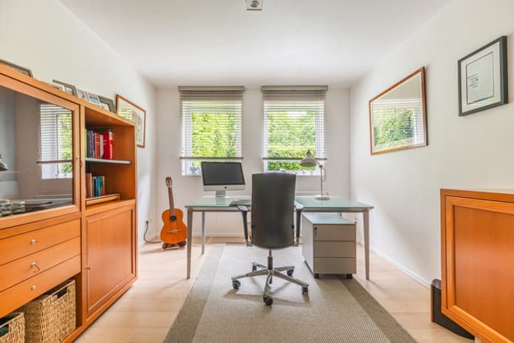 Bright, charming villa in perfect condition