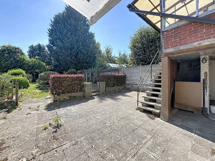 Maison avec sutdio indépendant