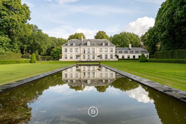 Castle Les Gobelets