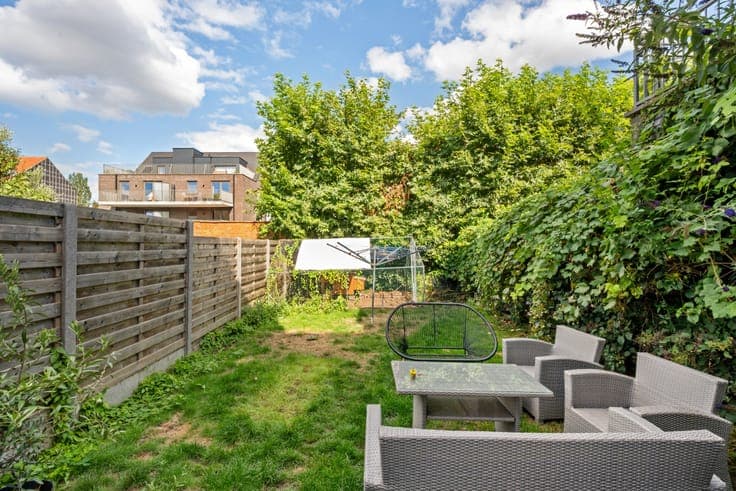 Spacious semi-detached house with office space and garden.