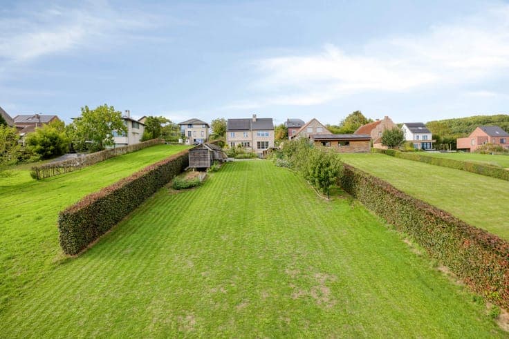 Spacious 4-bedroom villa with beautiful views in Overijse