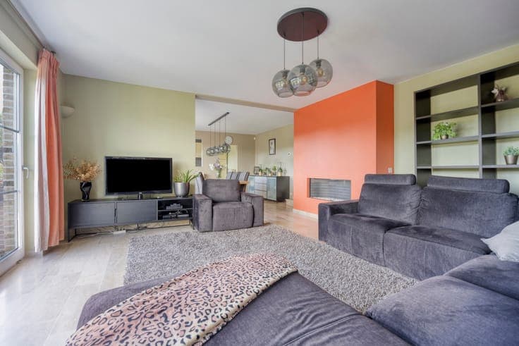 Spacious 4-bedroom villa with beautiful views in Overijse