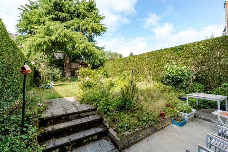 To be modernised bel-étage in Grimbergen for sale