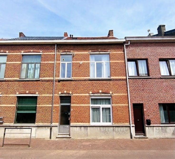 Characterful home with investment potential and garden in to