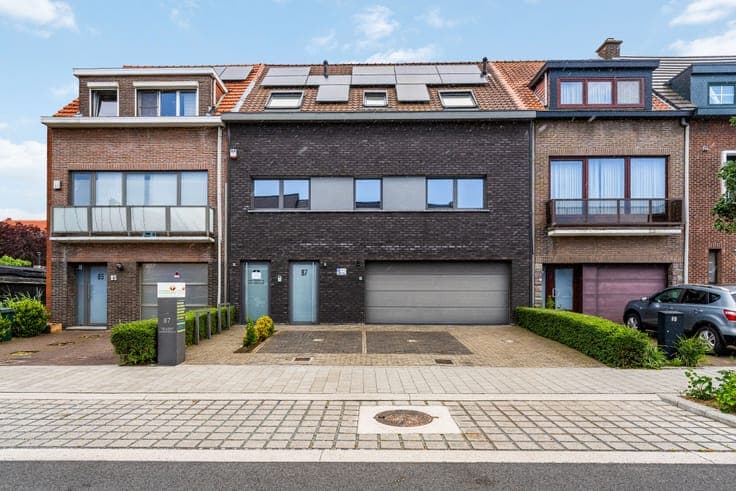 Multi-functional house with practice and very favorable EPC