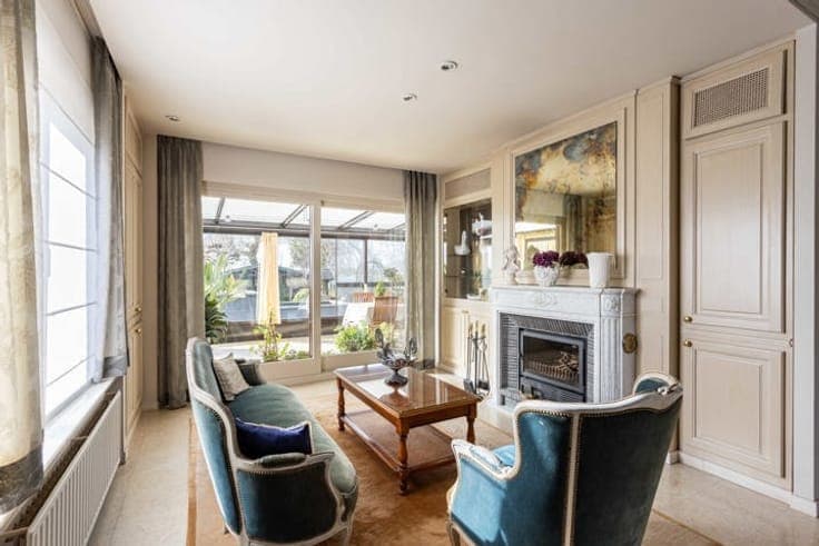 Move-in ready villa with beautiful garden