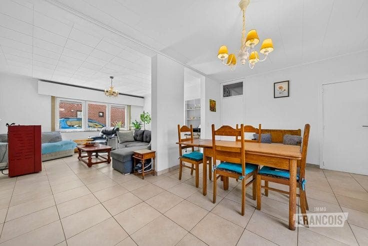 Characterful townhouse with 3 bedrooms near the city park f…