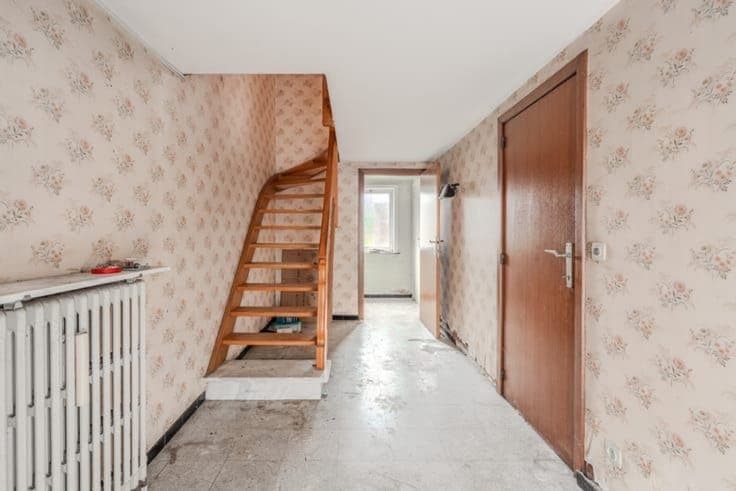 House with garage– current condition, renovation in progress