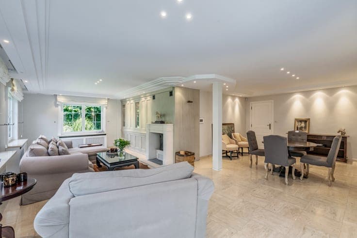 Ruime instapklare villa met 4 slaapkamers op 1107 m²