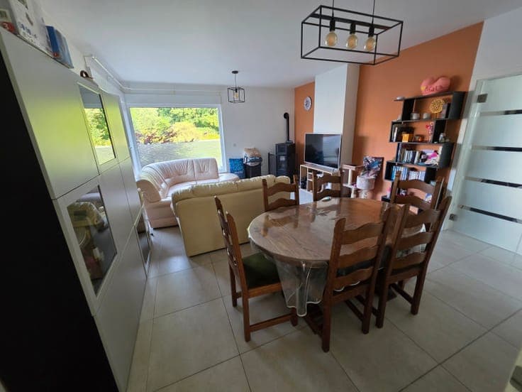 4-bedroom family home with an office, a beautiful garden, an