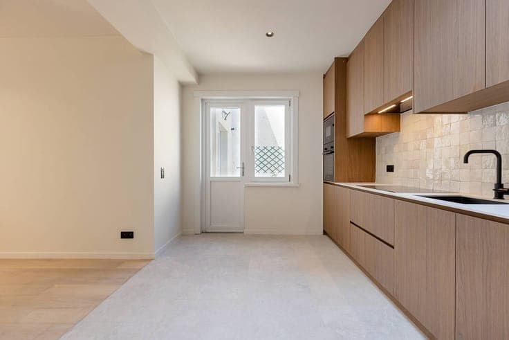 Renovated family home with five bedrooms in Merelbeke