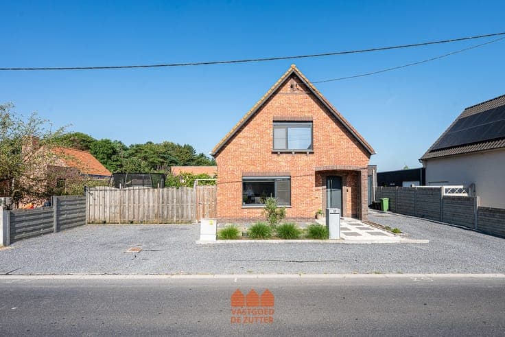 Instapklare gezinswoning met 3 slaapkamers, garage en zon...