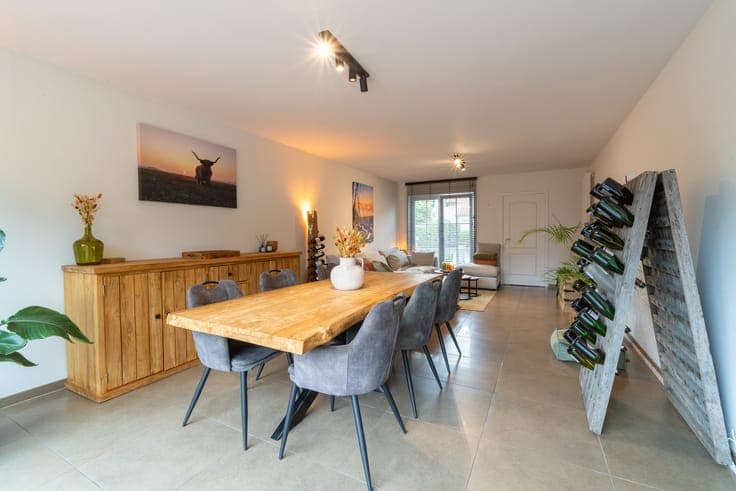 ZEER CHARMANTE én ENERGIEZUINIGE pastoriestijl woning!