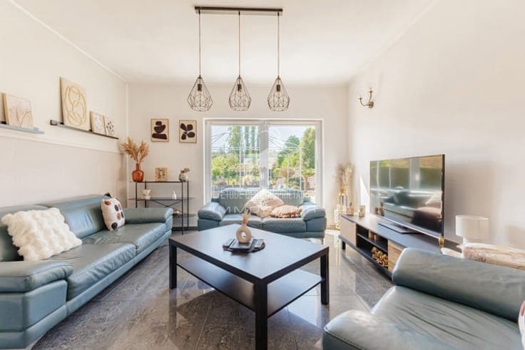 Villa for sale in Arsimont.