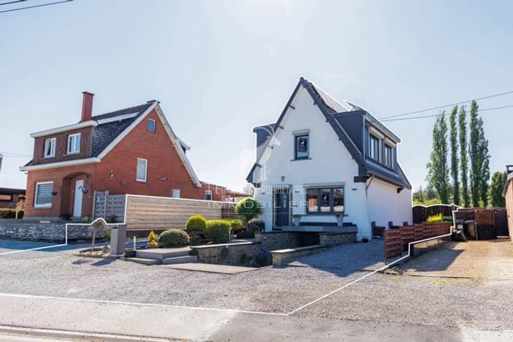Villa for sale in Arsimont.