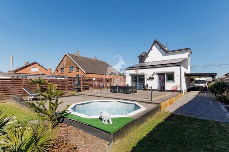 Villa for sale in Arsimont.
