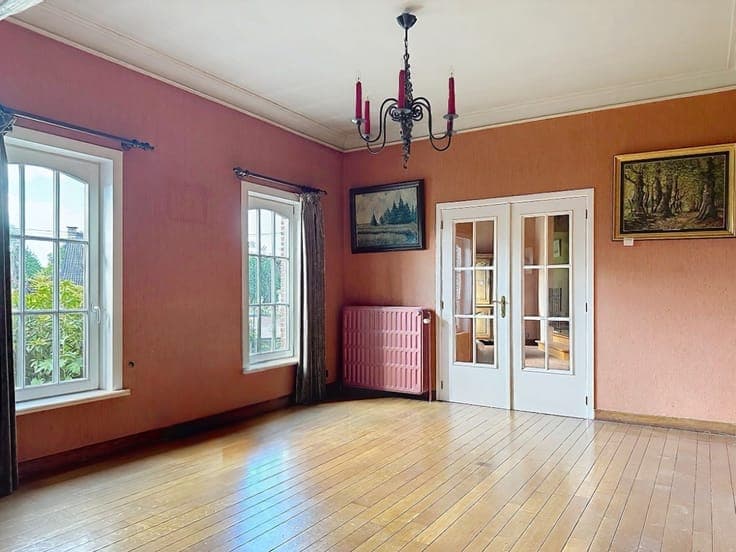 Spacious character house with large garden in Awans