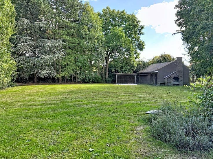Spacious character house with large garden in Awans