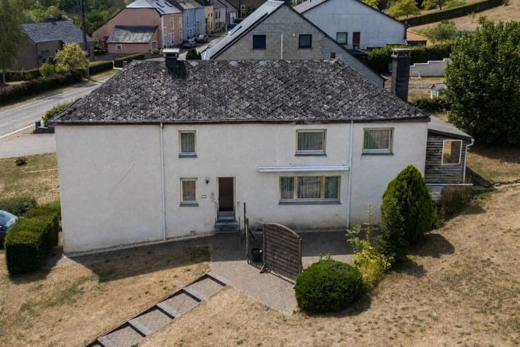 3-Bedroom House with Garden and Garage in Rachecourt