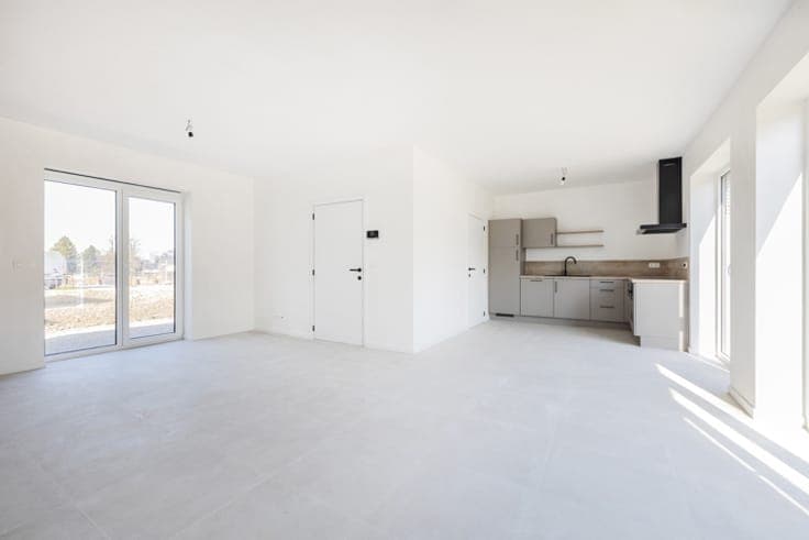 New house, 2 facades, 2 bedrooms with terrace