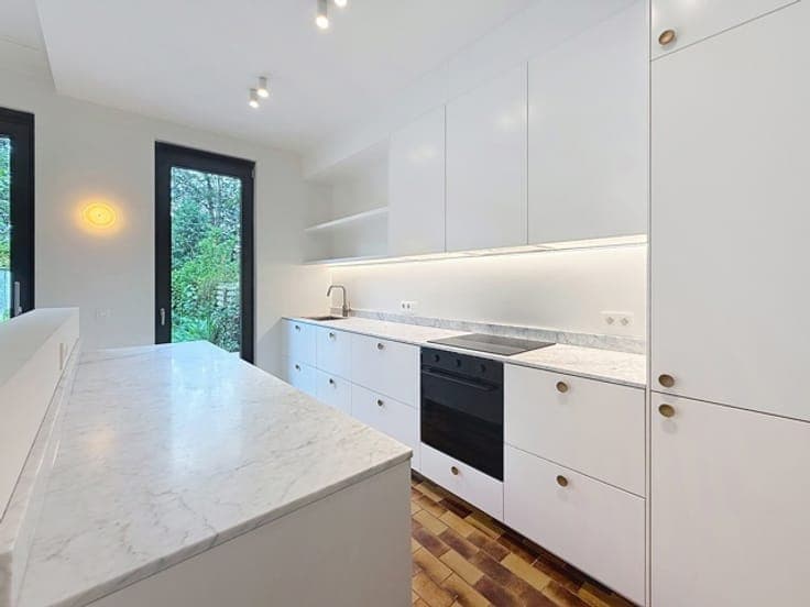Uccle - Single-family home in need of renovation