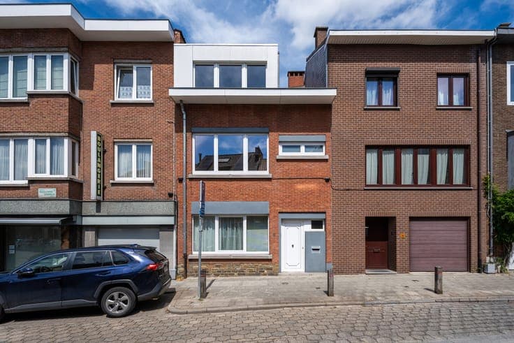AUDERGHEM – Herrmann-Debroux – Close to all amenities