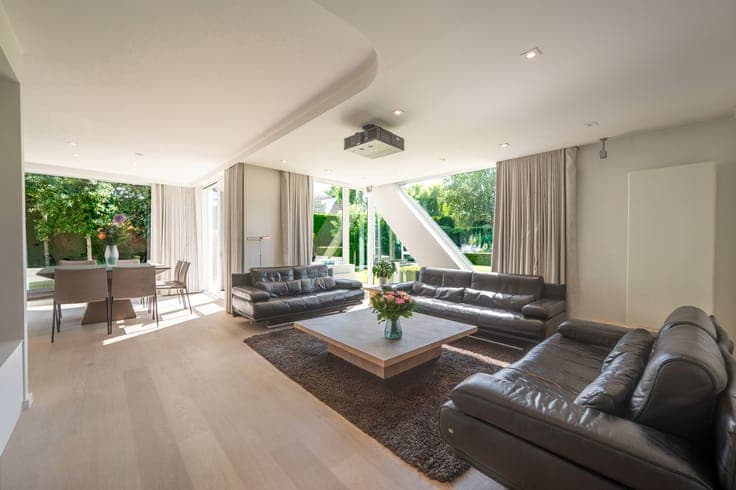 Villa for sale in Maaiken Knokke, peaceful residential setti