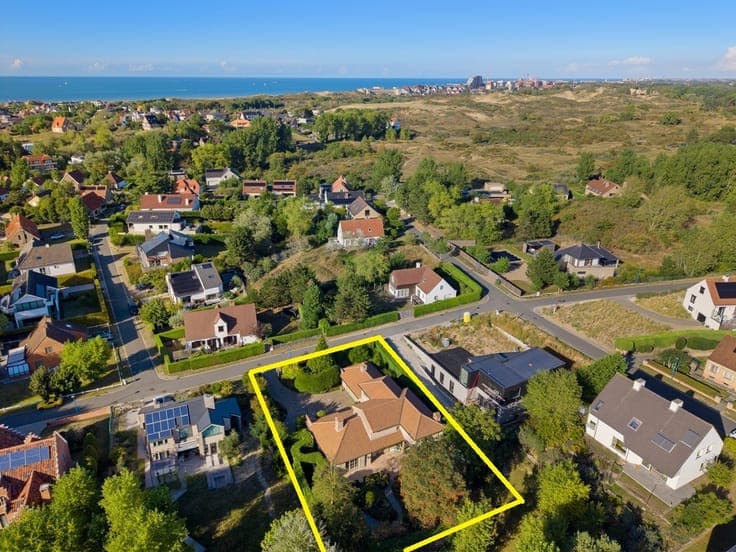 Exclusieve Spaanse villa welgelegen nabij de duinen en de...