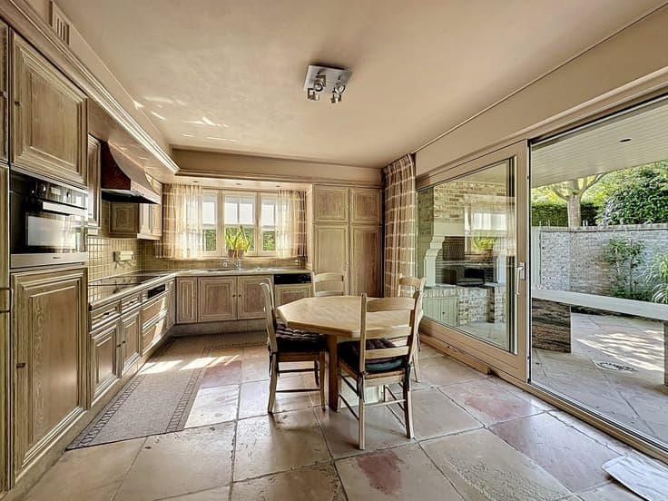 Exclusieve Spaanse villa welgelegen nabij de duinen en de...