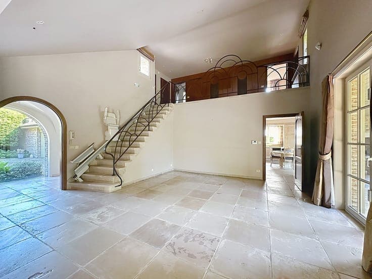 Exclusieve Spaanse villa welgelegen nabij de duinen en de...