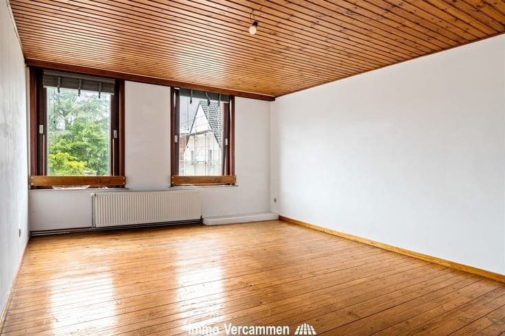 Te moderniseren woning met 3 slpks te Putte
