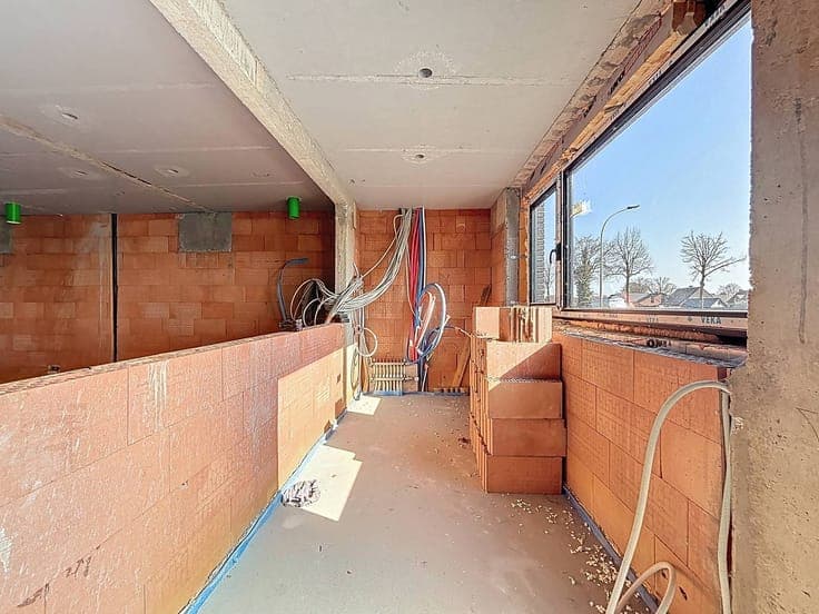 Semi-detached structure for sale near the center of Wuustwez