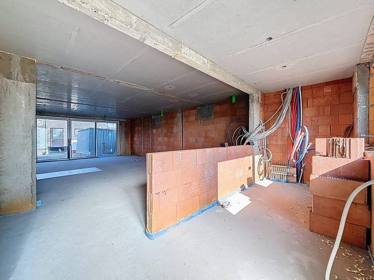 Semi-detached structure for sale near the center of Wuustwez