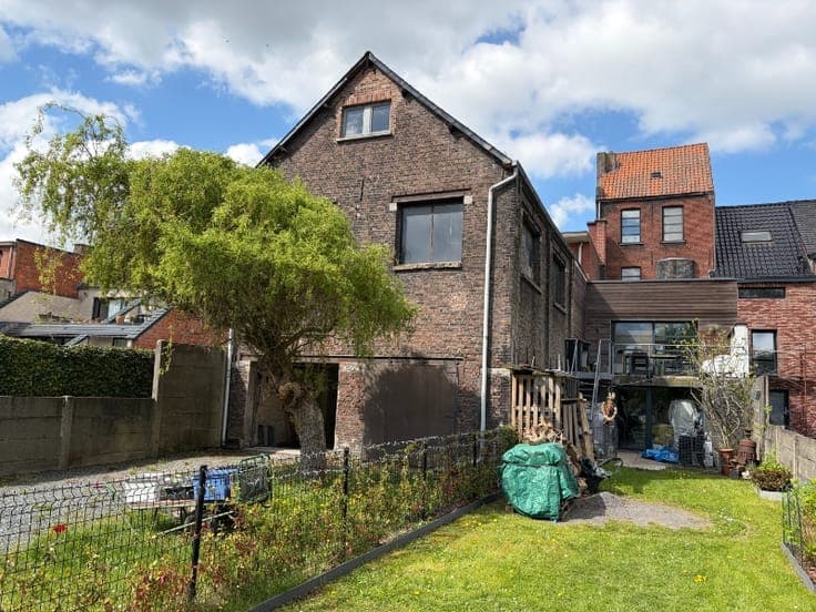 Ruime & rustig gelegen loftwoning met 3, mog. 5 SLK, tuin...