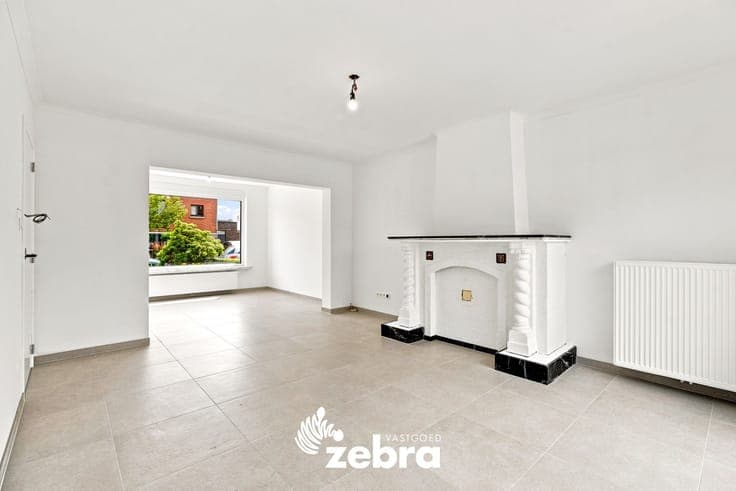 Gerenoveerde woning met uitweg op een rustige ligging in ...