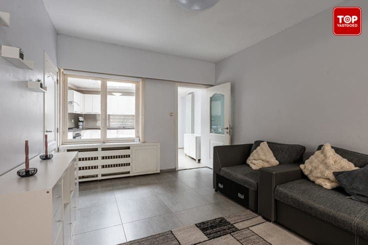 Woning met 4 slaapkamers met alles op wandelafstand.