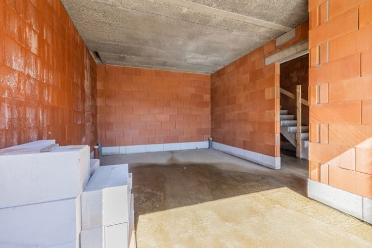 Contemporary house to customize – closed structural work