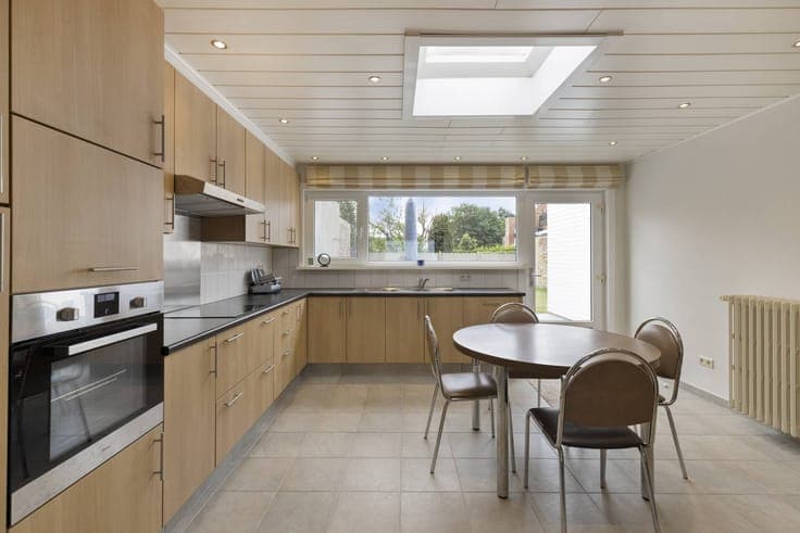 Spacious family home with garden in Knokke