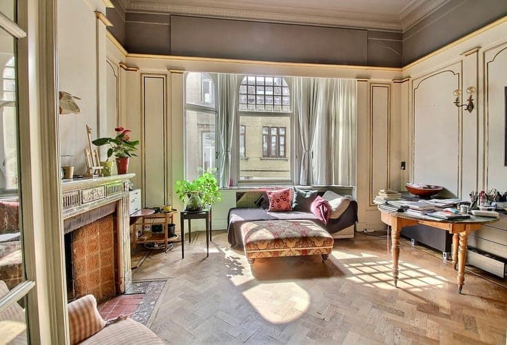 Flagey, superb 3-bedroom town house + office room