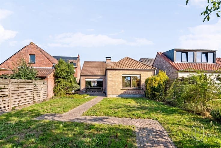 Move-in-ready 2-bedroom home in Wachtebeke