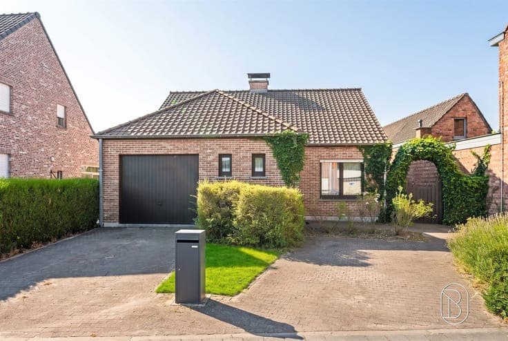 Move-in-ready 2-bedroom home in Wachtebeke