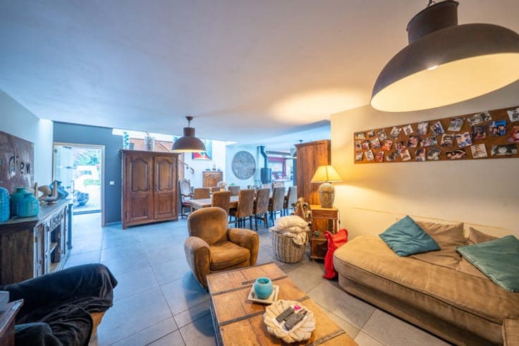 Superb property with indoor pool in the heart of Libin