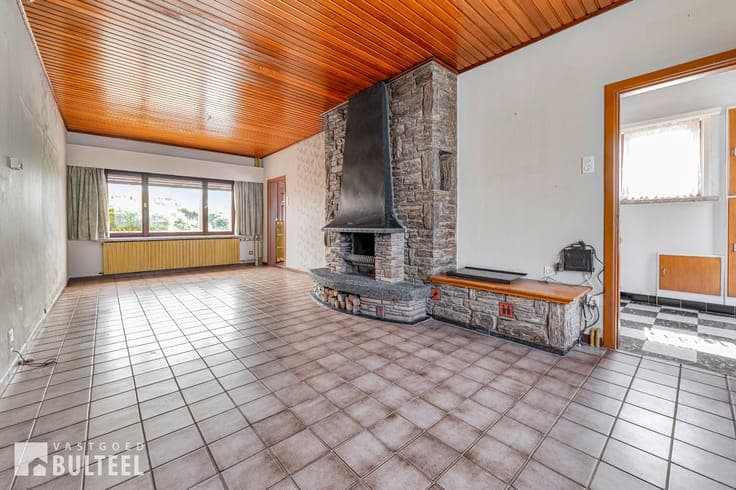 Te renoveren woning op toplocatie in Belsele!