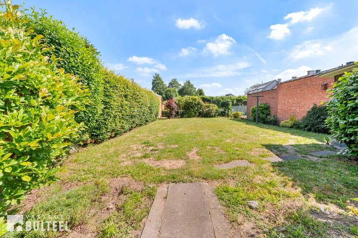 Te renoveren woning op toplocatie in Belsele!